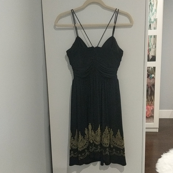 Dress - Picture 5 of 6
